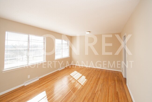 Building Photo - Welcome Home to this Charming Three Bedroom