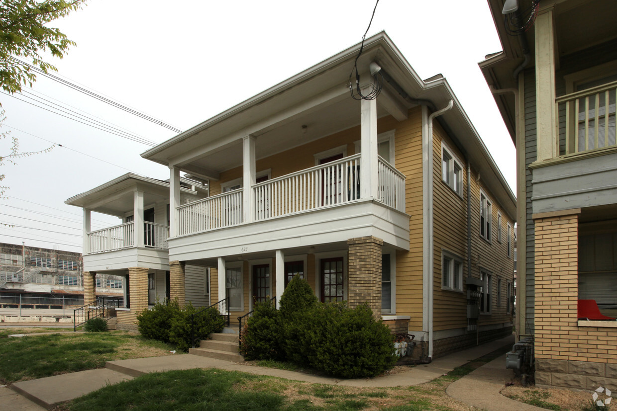 Primary Photo - 633 W Ormsby Ave