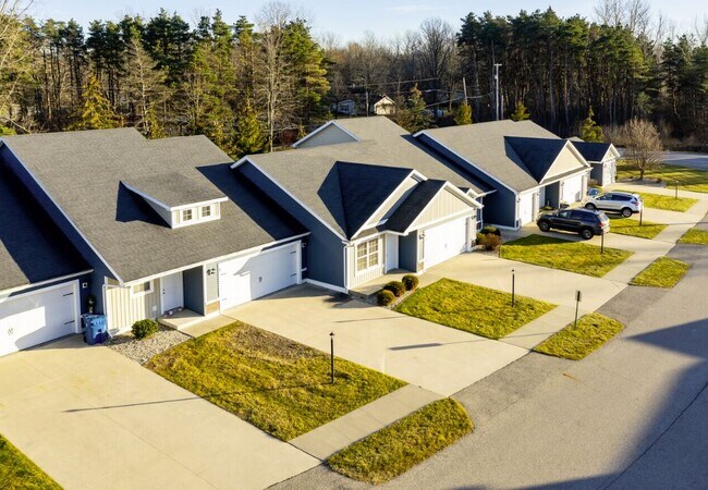 Foto del edificio - Perry Creek Townhomes - Midland, MI