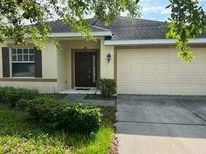 Building Photo - 20119 Nob Oak Ave