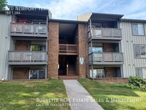 Building Photo - 870 Newport Terrace