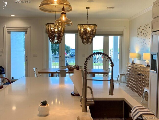 Foto del edificio - 5722 SE Nassau Terrace