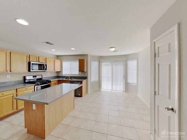 Building Photo - 11078 Gagliano St