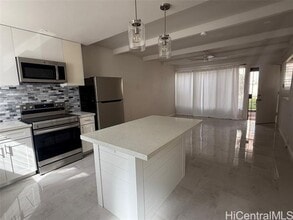 Building Photo - 1447 Hunakai St