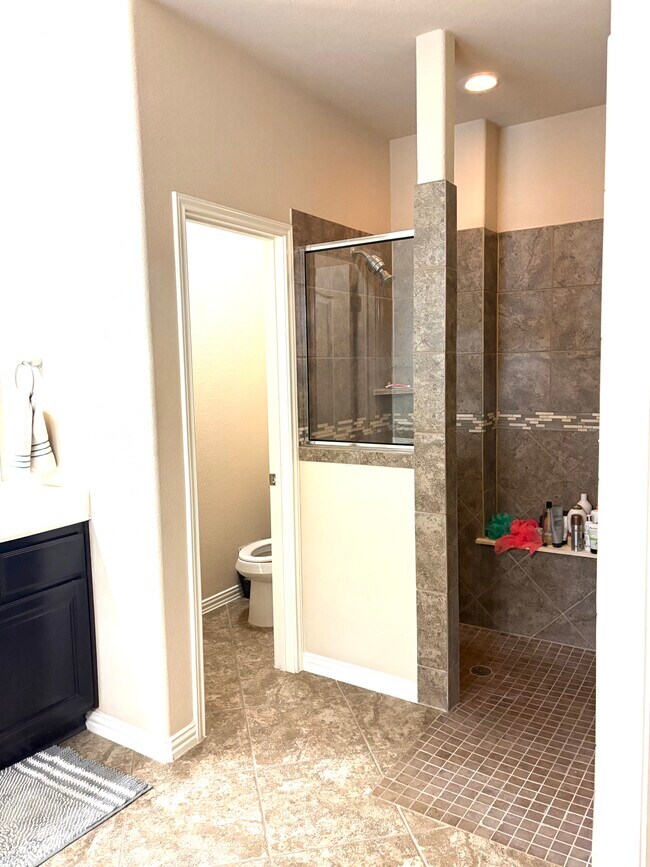 Foto del edificio - 22112 Rose Grass Ln