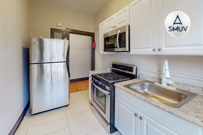 Photo - 24 E Madison St Apartment