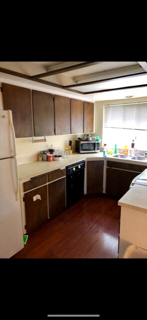 Foto del edificio - 2823 Michigan St