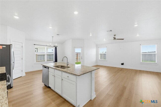 Building Photo - 8822 Trungle Rd