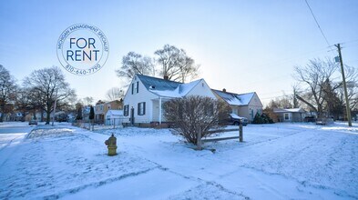 Building Photo - 301 Chandler Ave