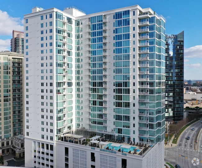 Building Photo - MAA Lenox