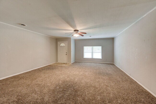 Foto del edificio - 5BD/3BTH Home Minutes From Broadway Extension
