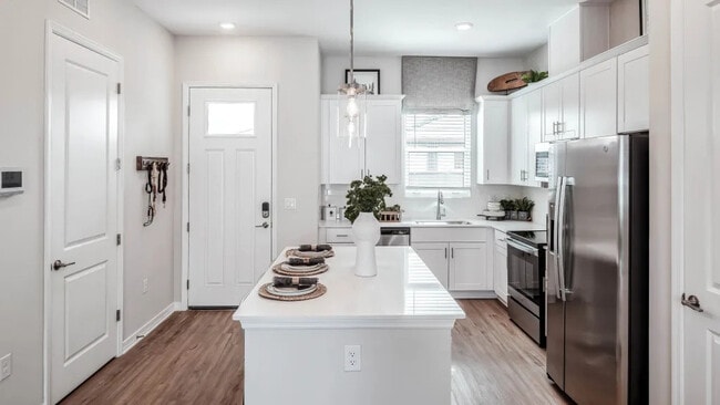 Building Photo - Cottages Of Monroe