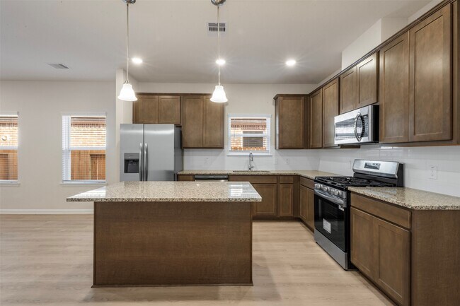 Building Photo - 27390 Axis Deer Trl