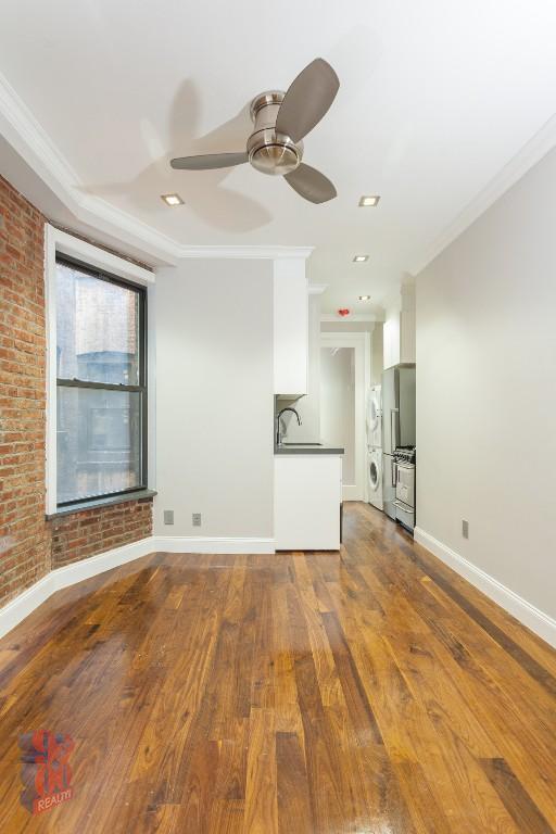 Foto del edificio - 16 E 116th St