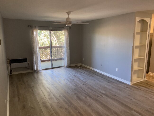 Building Photo - 12200 Montecito Rd