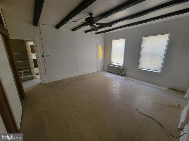 Building Photo - 23 King St