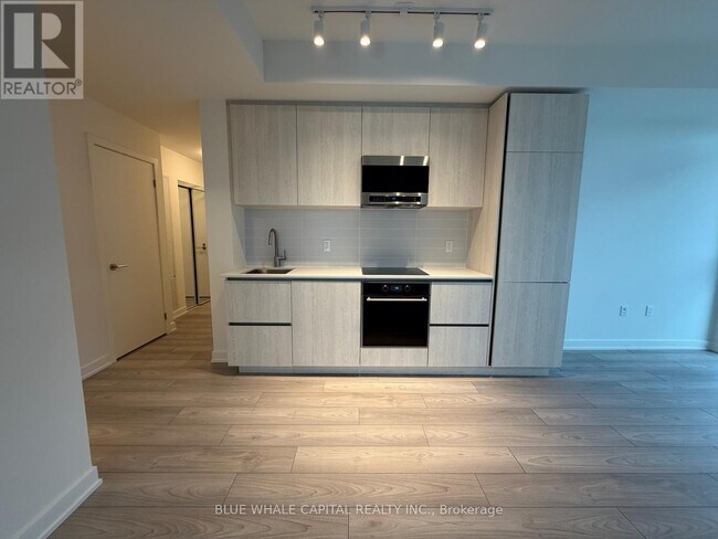 Building Photo - 110 Broadway Ave