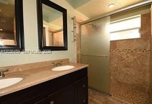 Foto del edificio - 11838 NW 13th St