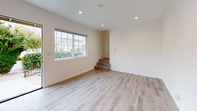 Foto del edificio - 1006 Tilton Ave