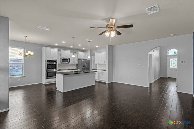 Building Photo - 1310 Stonewall Ridge