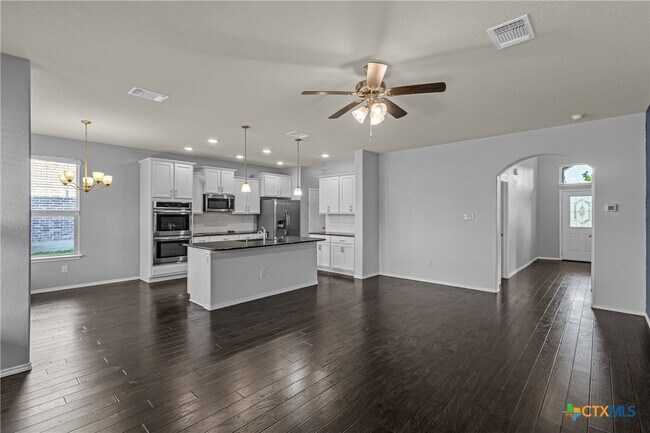 Foto del edificio - 1310 Stonewall Ridge