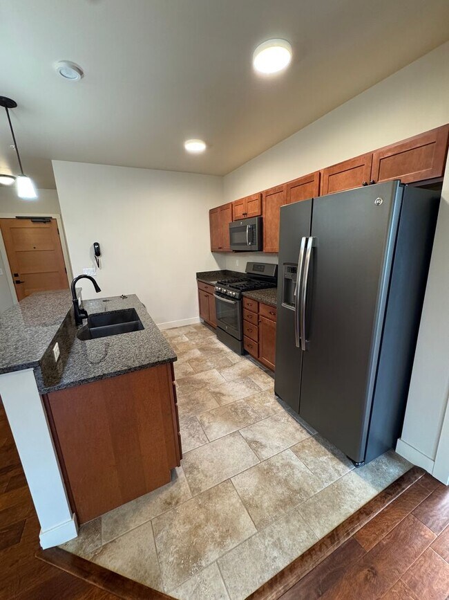 Foto del edificio - Polleys Square Luxury Condo For Rent