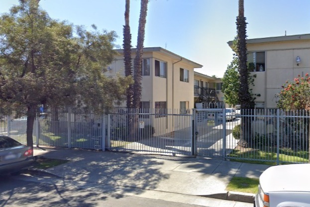 Primary Photo - 130 E Ave 42