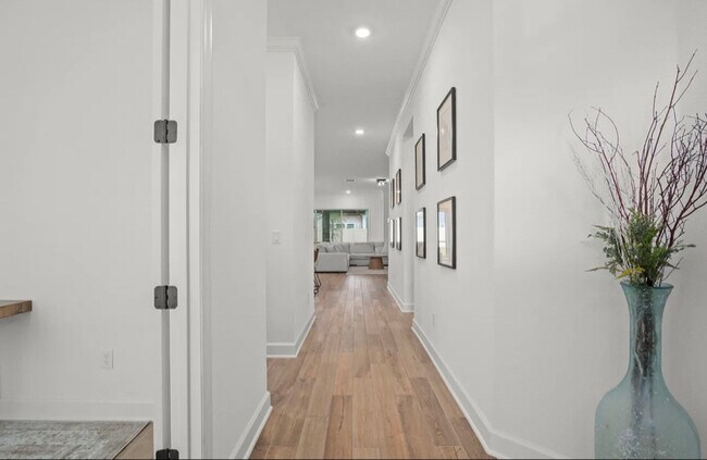 Foto del edificio - 11325 Hillsong Ct