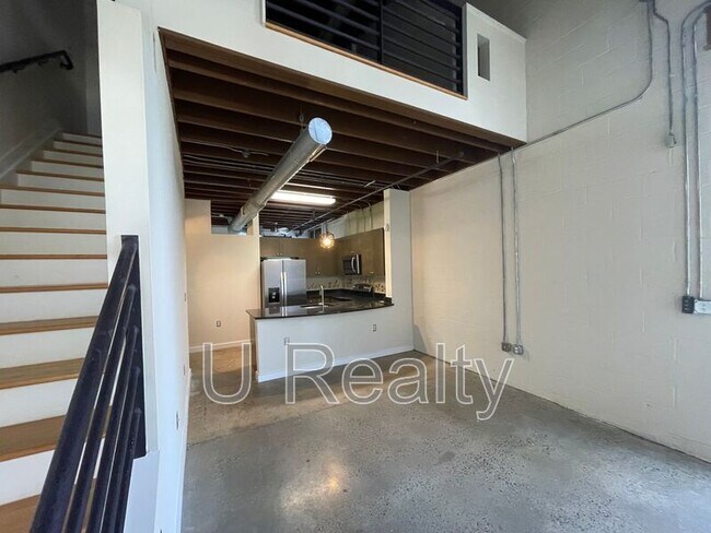 Foto del edificio - 800 Academy St