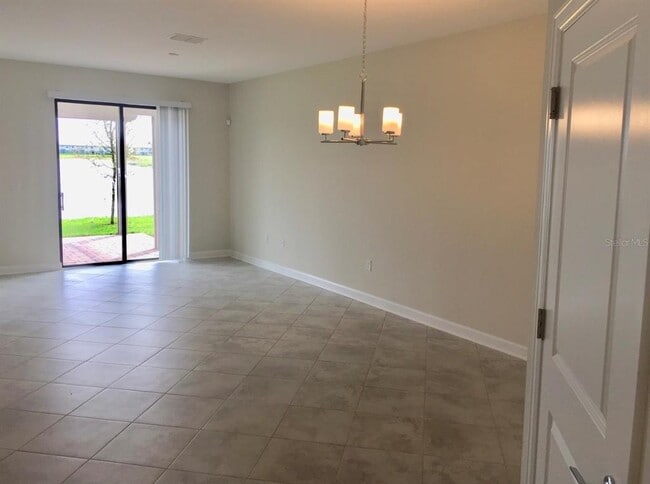 Foto del edificio - 1222 Royal St. George Blvd