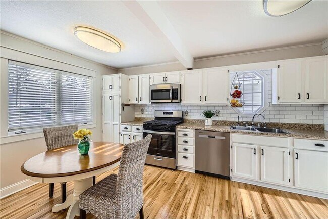 Foto del edificio - 3431 Moorland Rd