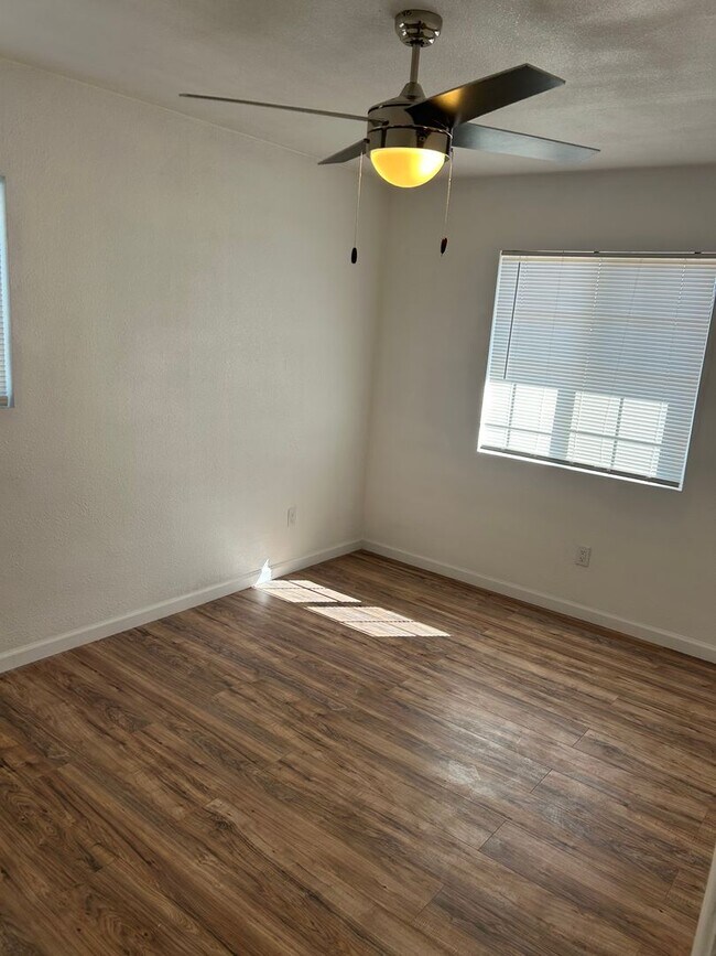 Foto del edificio - DESERT VIEW!  Move In Ready