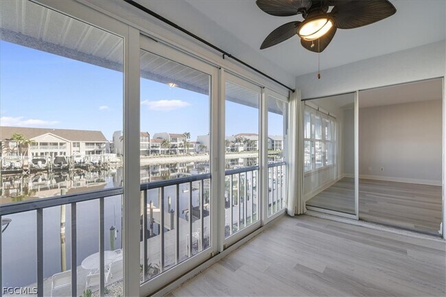 Foto del edificio - 4211 SE 19th Pl