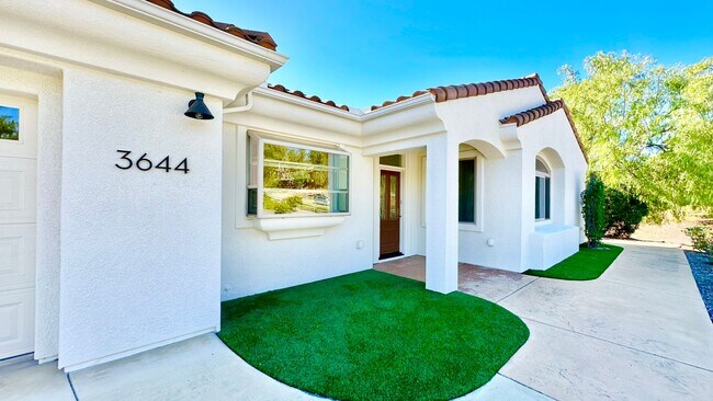 Building Photo - Stunning Custom Built Detached Guest Home ...