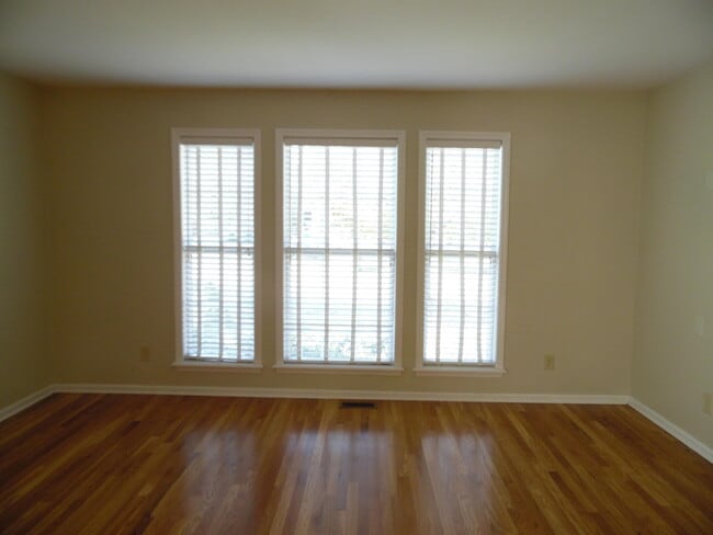 Building Photo - 3705 Ansley Ct