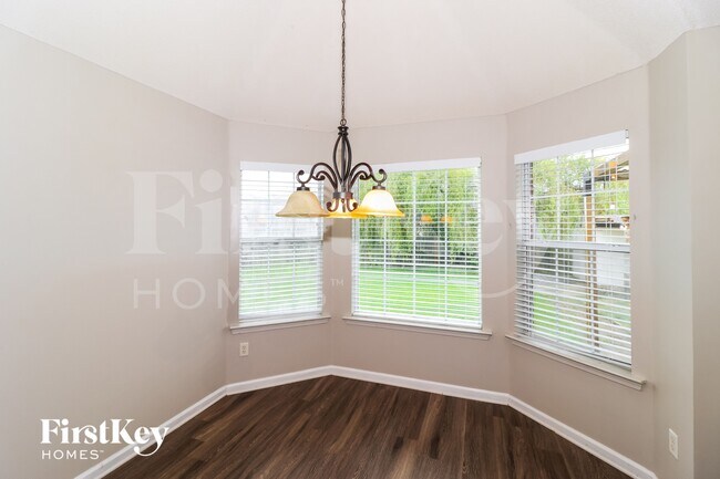 Foto del edificio - 1097 Red Fern Cir W