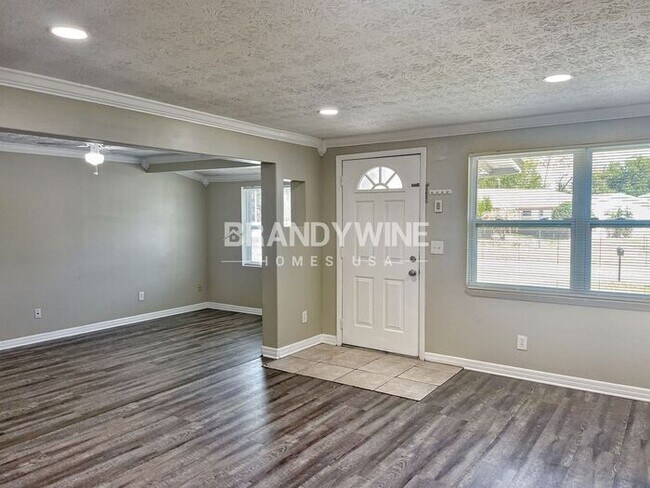 Building Photo - Charming 3BR with Pool and Fenced Yard Now...
