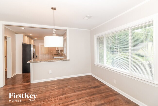 Foto del edificio - 2802 Glenvalley Dr