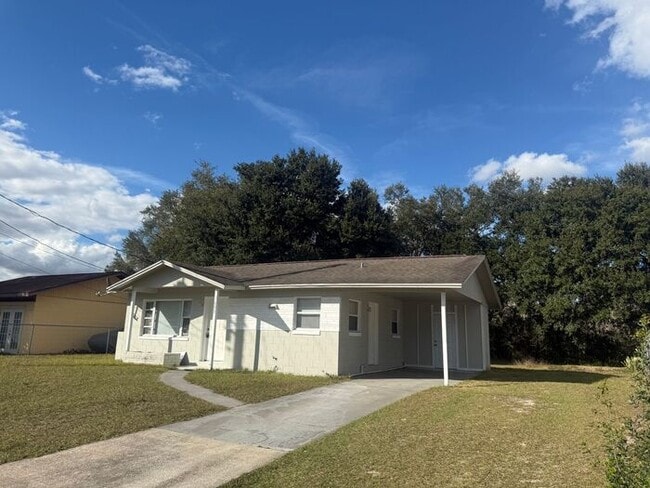 Building Photo - Cozy bungalow in Groveland