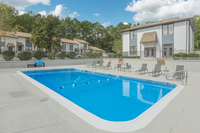 Piscina - Novus on Riverside Apartments