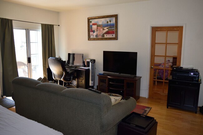 Foto del edificio - Oxnard Condominium 1 Bedroom 1 Bathroom pr...