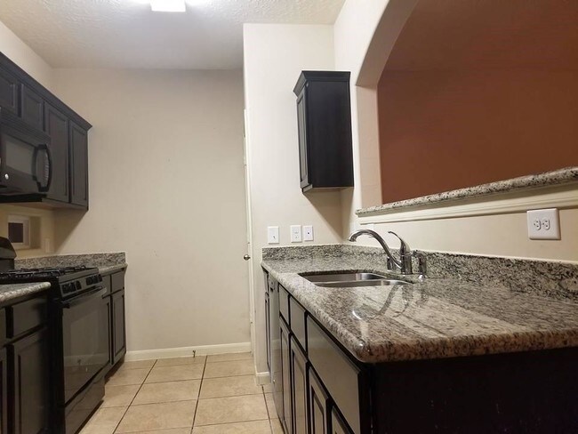 Building Photo - 7407 Ida Wells Forest Dr