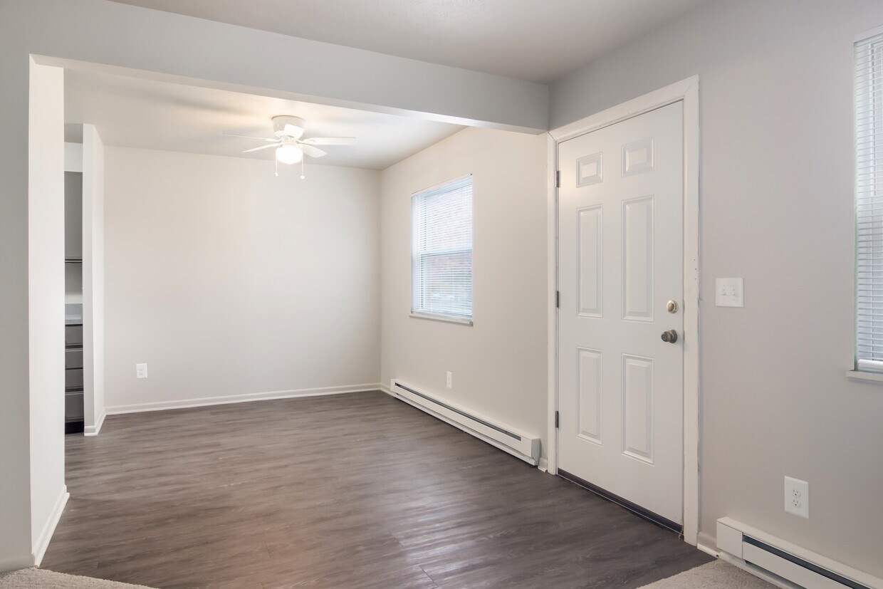 Colony Club Apartments in Bedford, OH