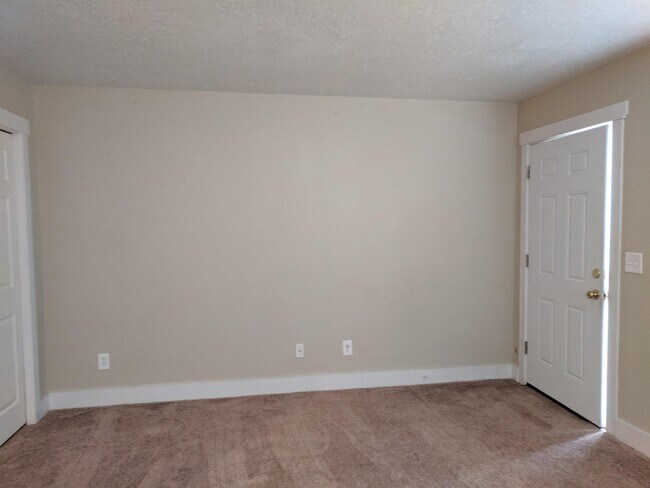 Foto del edificio - 2 Big River Rd