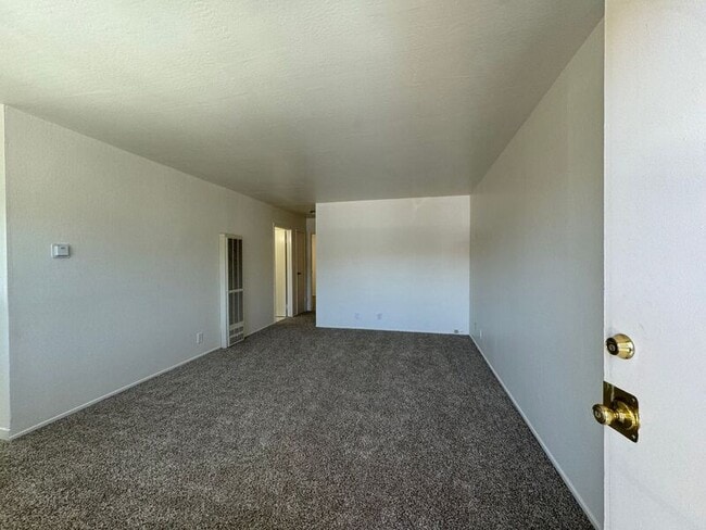 Photo - 2950 Stanton St Apartment