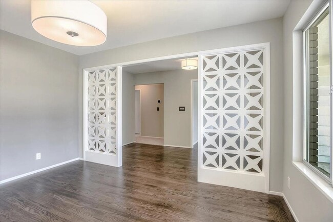 Building Photo - Charming San Mateo Home in a Quiet Country...