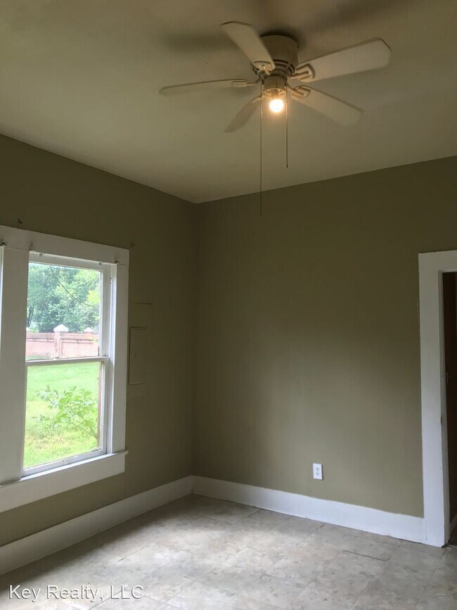Foto del edificio - 3 br, 2 bath House - 200 Reagan St.