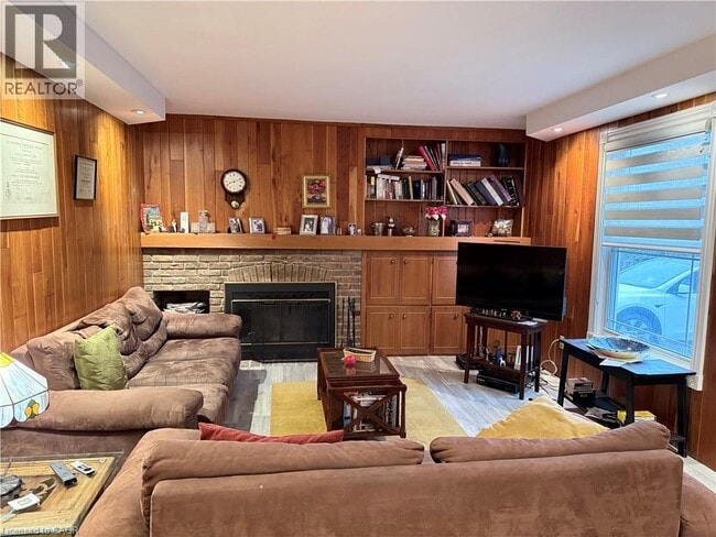 Building Photo - 190 Mohawk Ave