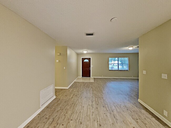 Building Photo - 646 Marlin Rd
