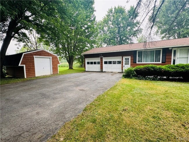 Building Photo - 5336 Caughdenoy Rd